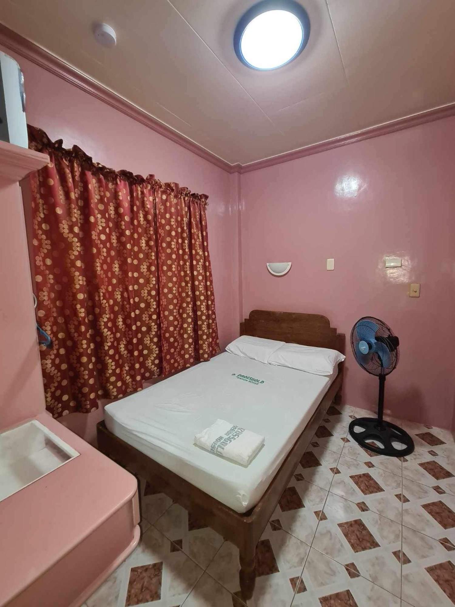 Drossgold Pension House Tubigon Экстерьер фото
